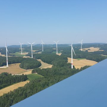 NATURSTROM errichtet bislang größten Windpark 